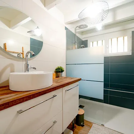 Villa Domaine De La Cigaliere Pour 4 Personnes *
