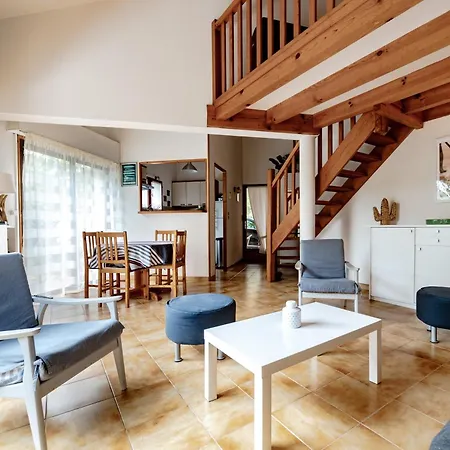 Domaine De La Cigaliere Pour 4 Personnes Villa