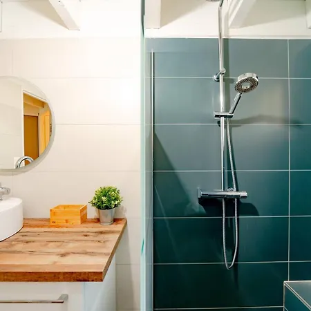 Villa Domaine De La Cigaliere Pour 4 Personnes